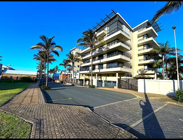 95M² OFFICE TO LET IN POINT WATERFRONT